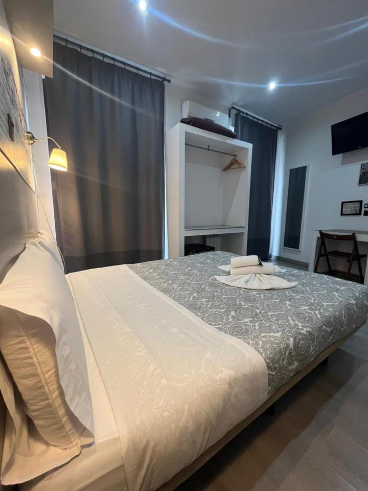 Fuencarral Rooms Madrid Extérieur photo